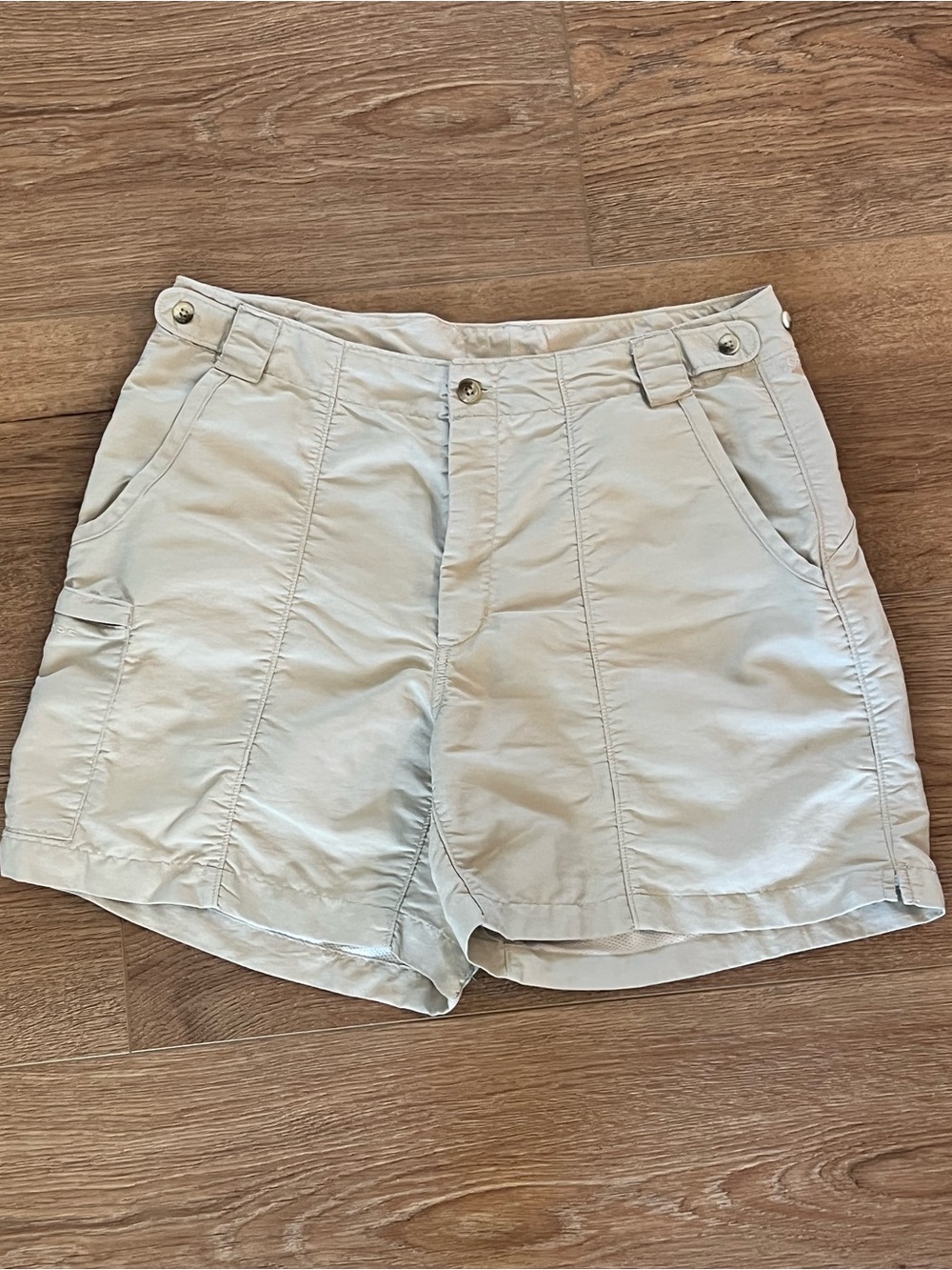 Columbia Women's Light Cream Outdoor Shorts